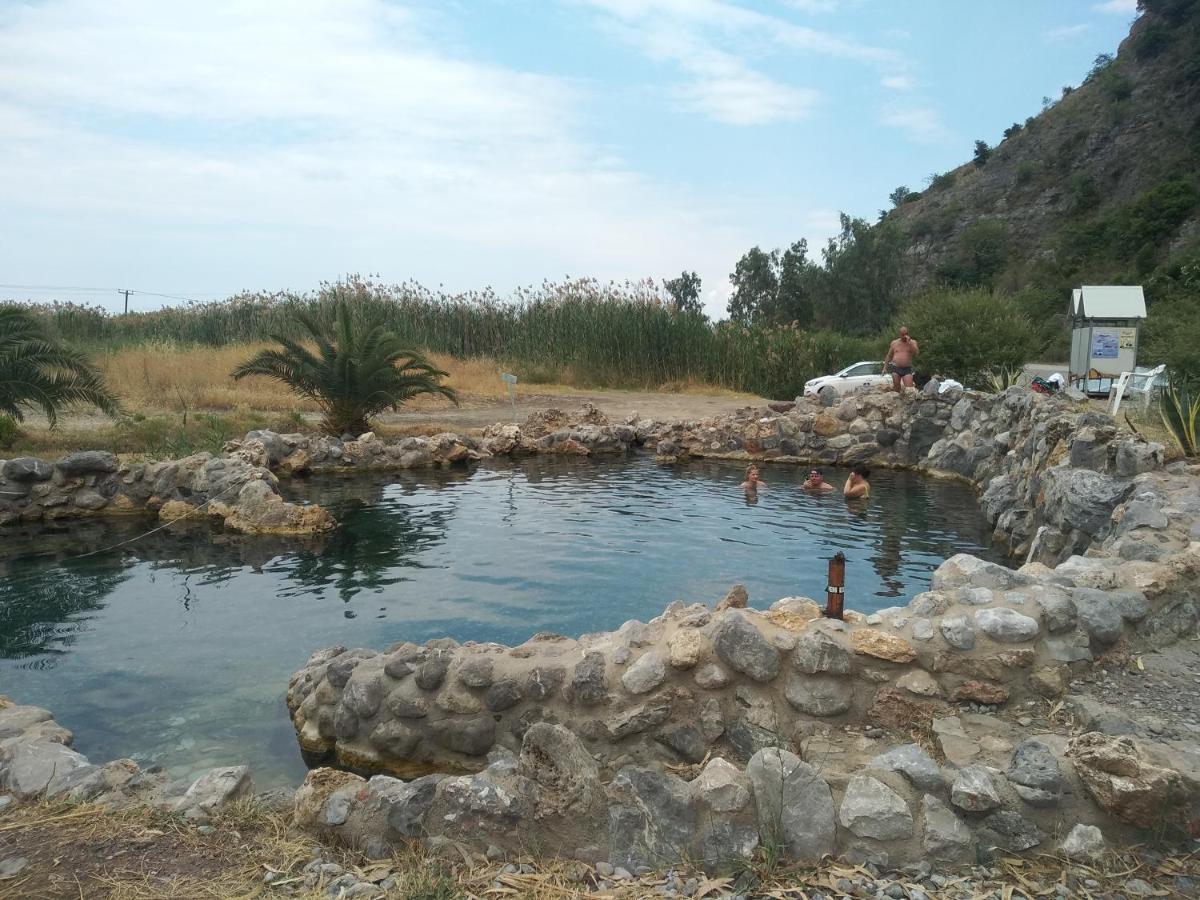 Mare E Monti1 * Kamena Vourla